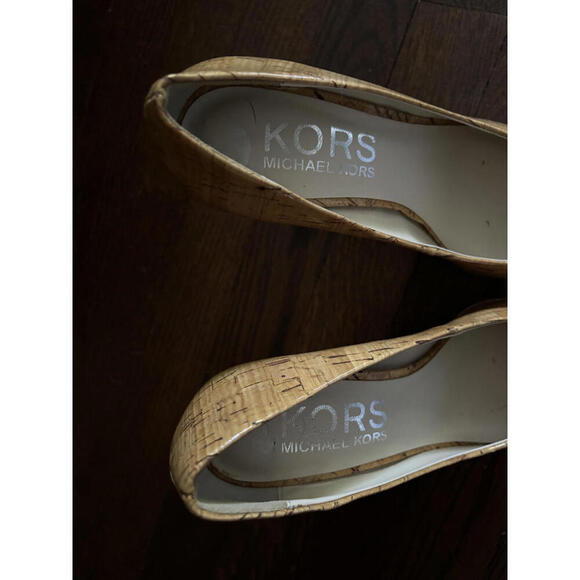 FALL CLEARANCE! Elegant Michael Kors Cork Platform Heels - Size 7.5 - Picture 6 of 8